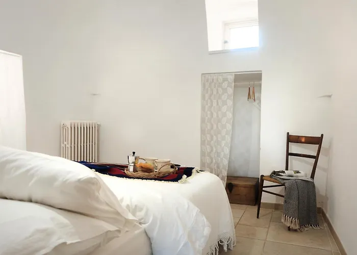 Il Trullo Bianco A Masseria Santalachicca
