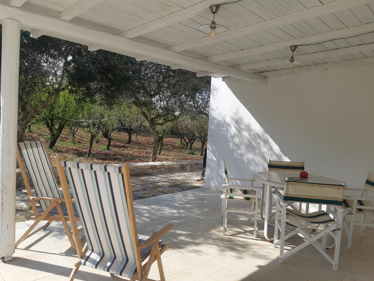 Il Trullo Bianco A Masseria Santalachicca *
